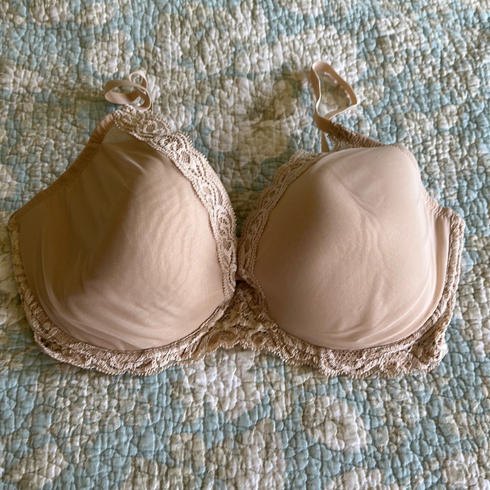 Natori Nude Beige Lace Trim T-Shirt Bra